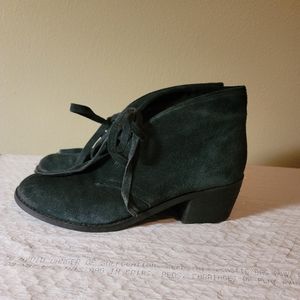 Carlos by Carlos Santana black suede block heel booties size 8